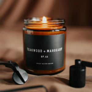 Mahogany Teakwood Candle – Sofia Store